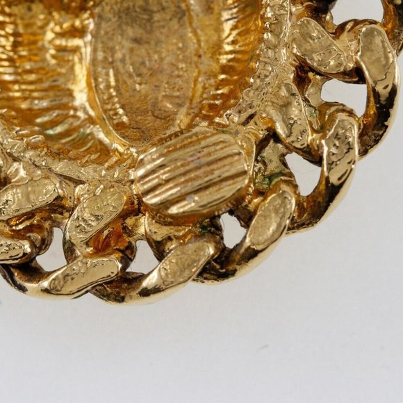 CHANEL COCO Mark Earring Matelasse vintage Plated Gold - Picture 7 of 7